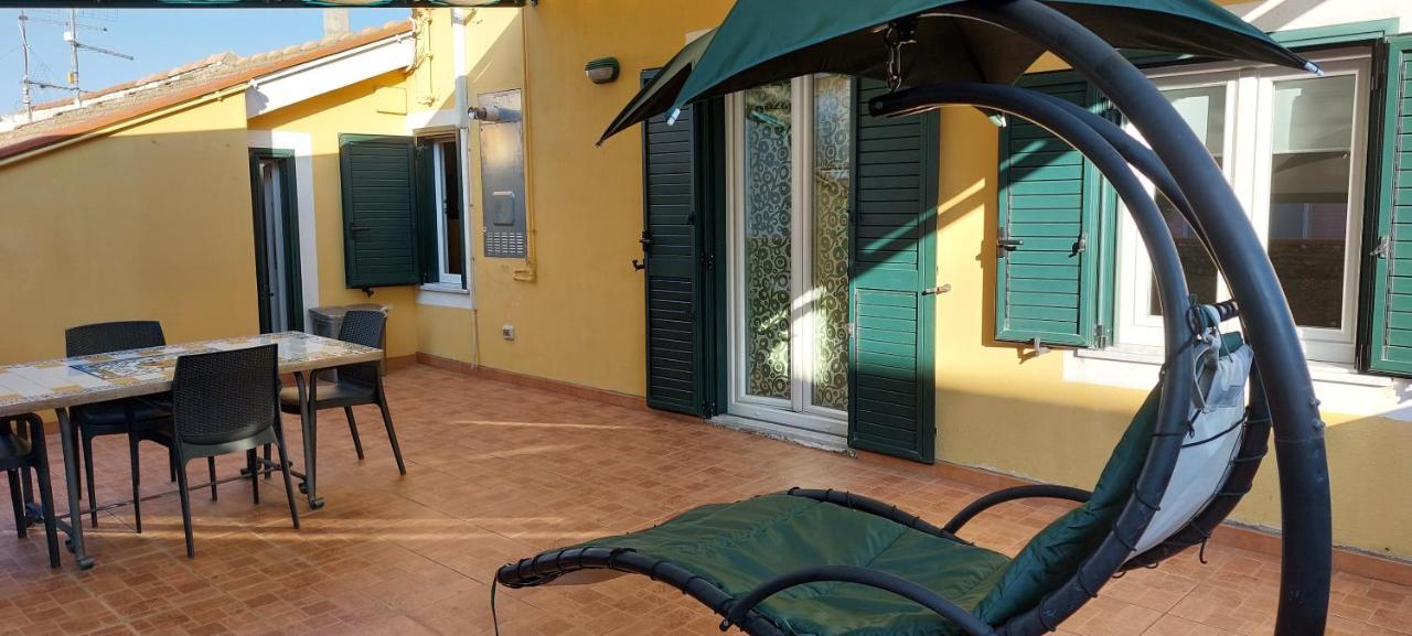 La Terrazza Dell' Angelo Apartment Pomarico Luaran gambar